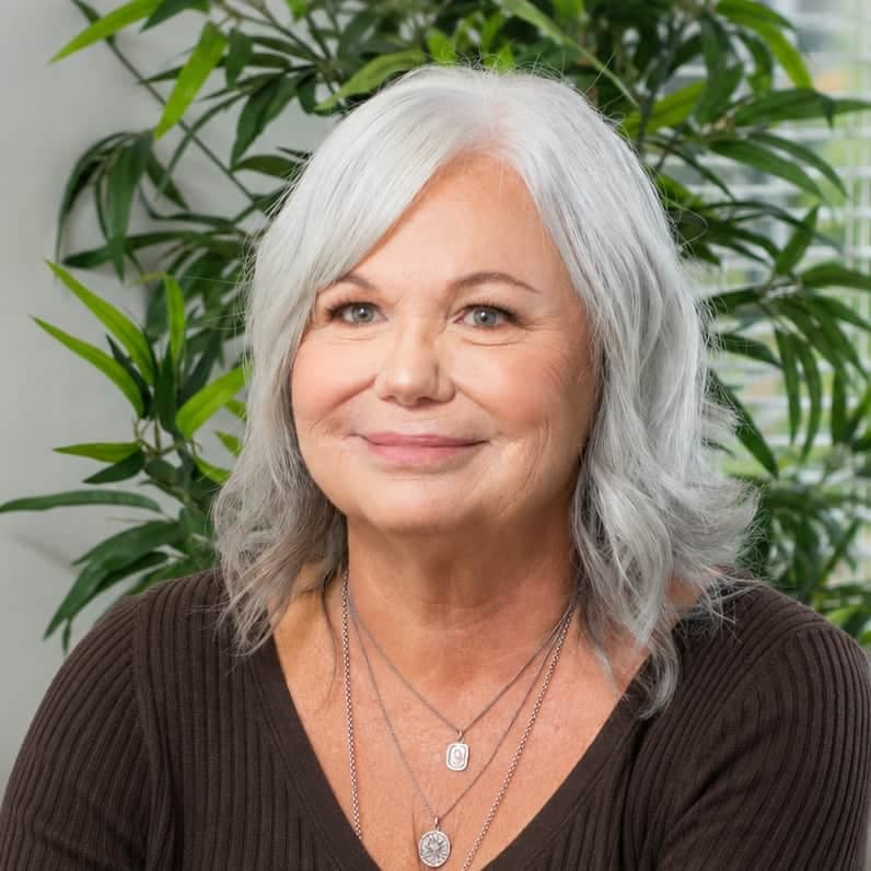 Photo of Shelley Coates