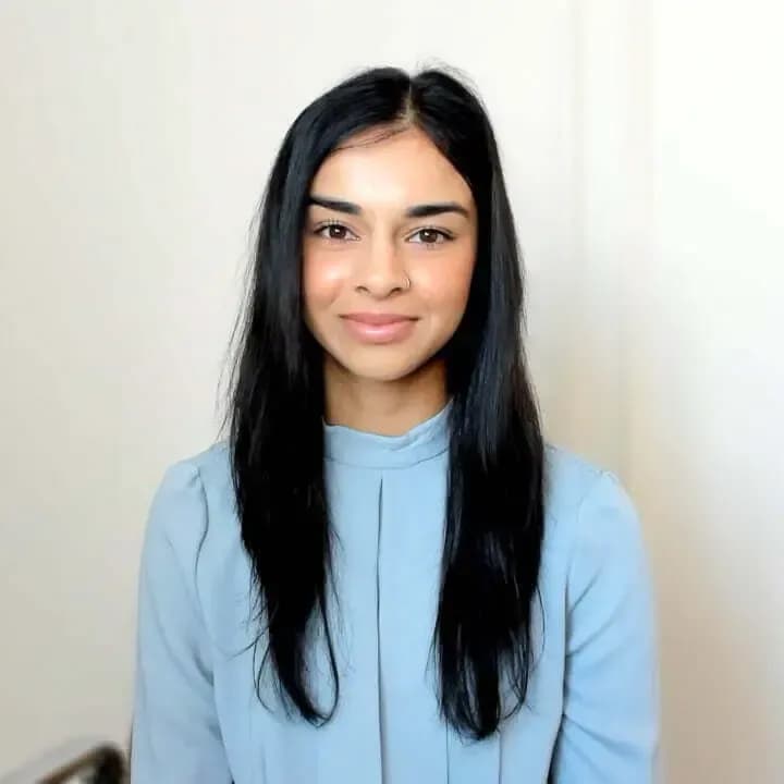 Photo of Lauren Robertson